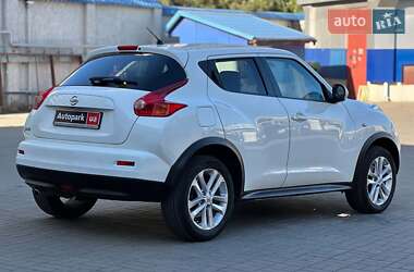 Позашляховик / Кросовер Nissan Juke 2012 в 