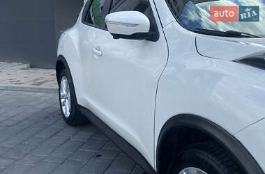 Позашляховик / Кросовер Nissan Juke 2015 в 