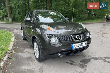 Внедорожник / Кроссовер Nissan Juke 2012 в 