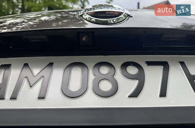 Внедорожник / Кроссовер Nissan Juke 2012 в 