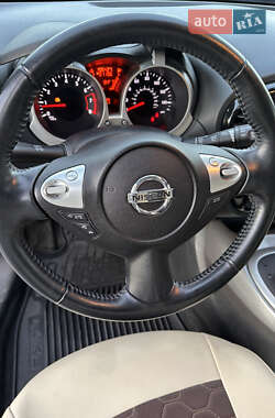 Внедорожник / Кроссовер Nissan Juke 2015 в 
