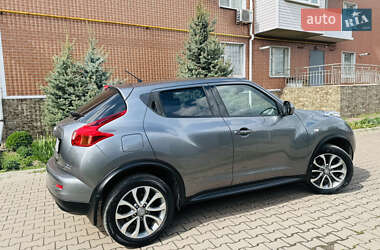 Внедорожник / Кроссовер Nissan Juke 2013 в 