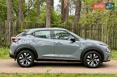 Позашляховик / Кросовер Nissan Juke 2022 в 