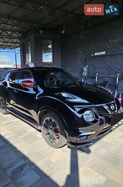 Внедорожник / Кроссовер Nissan Juke 2015 в 