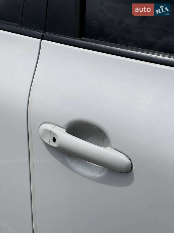 Позашляховик / Кросовер Nissan Juke 2013 в Харкові