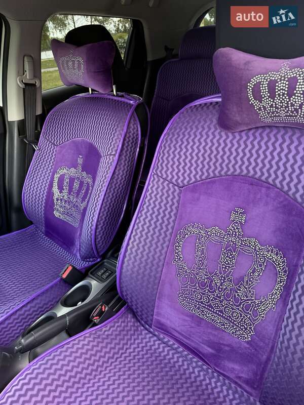 Внедорожник / Кроссовер Nissan Juke 2012 в Киеве