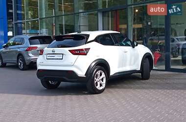 Позашляховик / Кросовер Nissan Juke 2021 в 