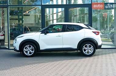 Позашляховик / Кросовер Nissan Juke 2021 в 
