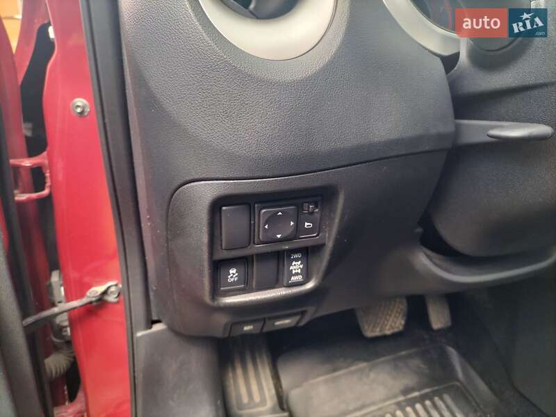 Позашляховик / Кросовер Nissan Juke 2013 в Івано-Франківську