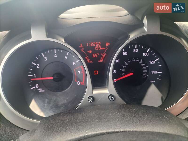 Позашляховик / Кросовер Nissan Juke 2013 в Івано-Франківську