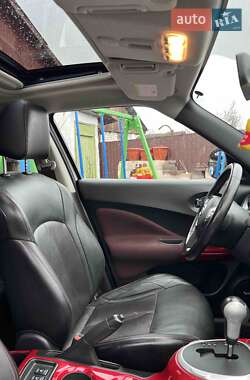 Позашляховик / Кросовер Nissan Juke 2013 в 
