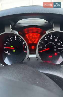 Позашляховик / Кросовер Nissan Juke 2013 в 