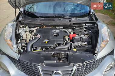 Позашляховик / Кросовер Nissan Juke 2012 в 