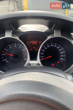 Внедорожник / Кроссовер Nissan Juke 2011 в 