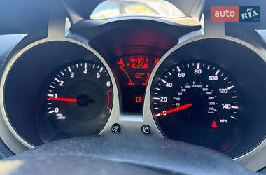 Внедорожник / Кроссовер Nissan Juke 2014 в 
