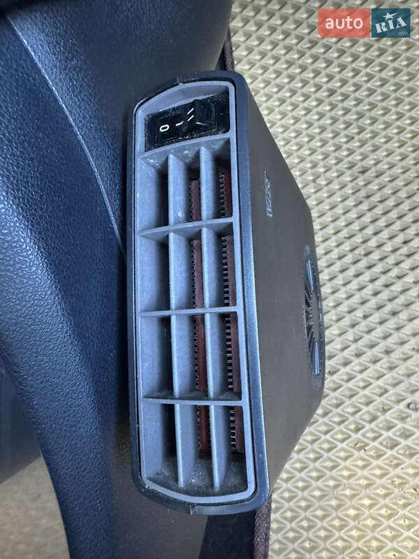 Внедорожник / Кроссовер Nissan Juke 2011 в Дублянах