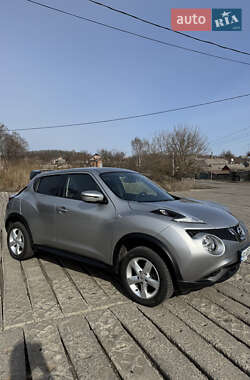Внедорожник / Кроссовер Nissan Juke 2019 в 