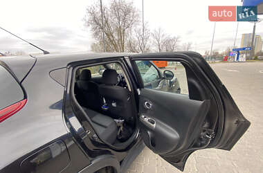 Внедорожник / Кроссовер Nissan Juke 2012 в 