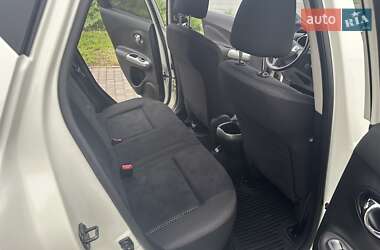 Позашляховик / Кросовер Nissan Juke 2010 в 