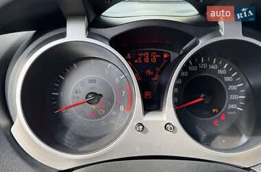 Внедорожник / Кроссовер Nissan Juke 2017 в 