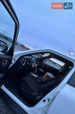 Позашляховик / Кросовер Nissan Juke 2014 в 
