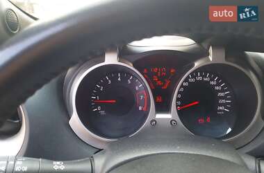 Внедорожник / Кроссовер Nissan Juke 2011 в 