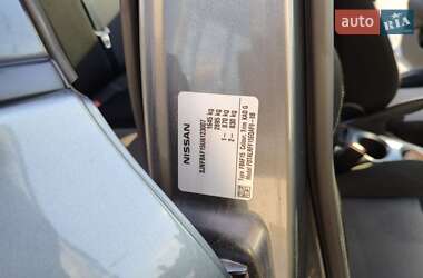 Внедорожник / Кроссовер Nissan Juke 2011 в 