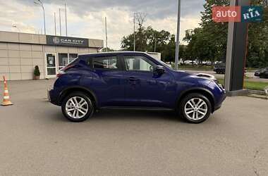 Внедорожник / Кроссовер Nissan Juke 2017 в 