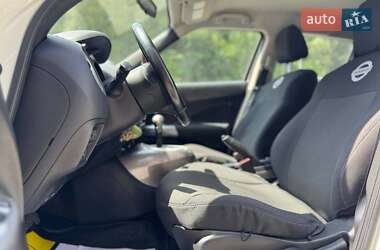 Внедорожник / Кроссовер Nissan Juke 2012 в 