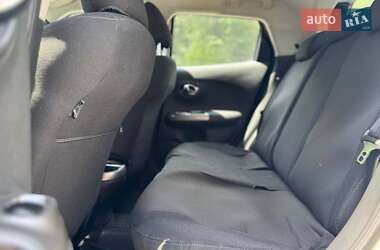Внедорожник / Кроссовер Nissan Juke 2012 в 