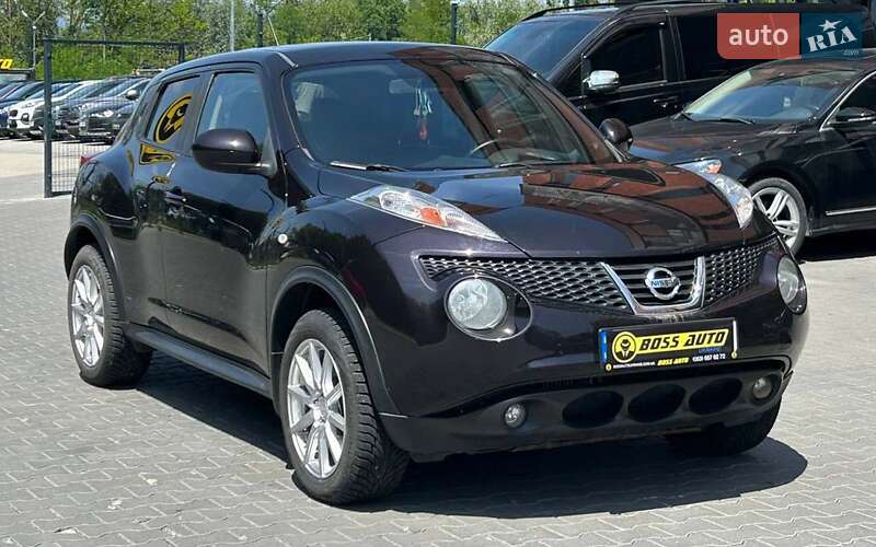 Внедорожник / Кроссовер Nissan Juke 2013 в 