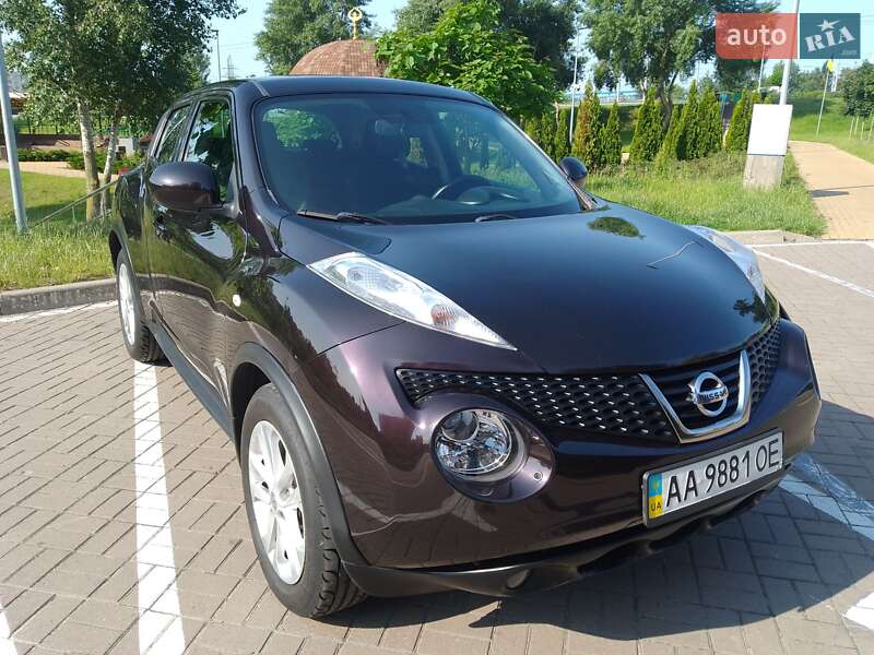 Внедорожник / Кроссовер Nissan Juke 2013 в 