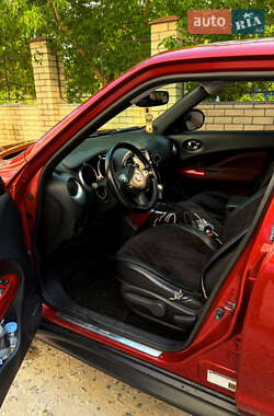 Позашляховик / Кросовер Nissan Juke 2013 в 