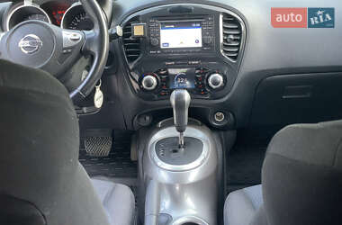 Внедорожник / Кроссовер Nissan Juke 2011 в 