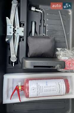 Позашляховик / Кросовер Nissan Juke 2012 в Києві