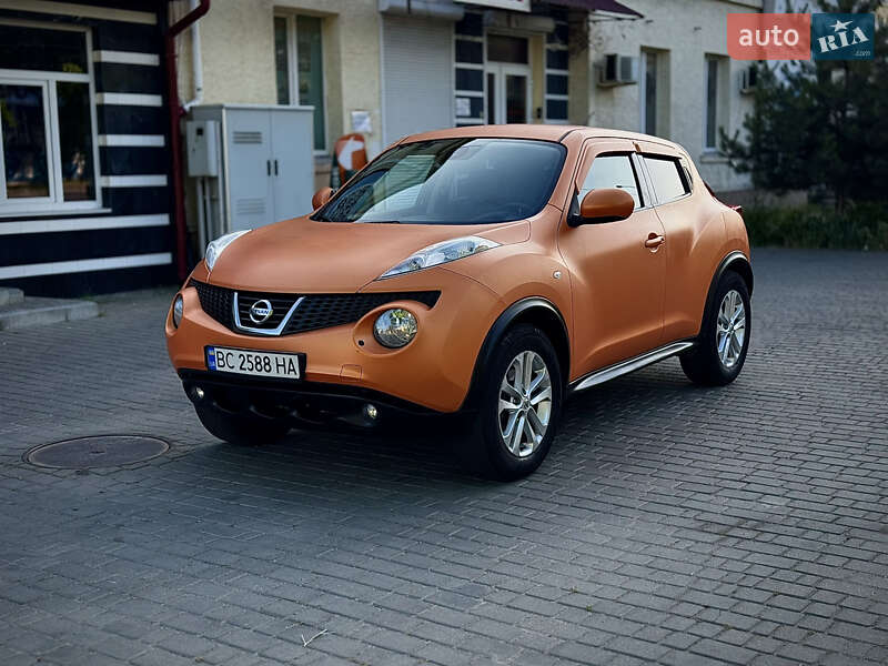 Внедорожник / Кроссовер Nissan Juke 2012 в 