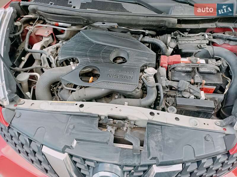 Внедорожник / Кроссовер Nissan Juke 2017 в Вышгороде