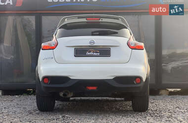 Внедорожник / Кроссовер Nissan Juke 2015 в 