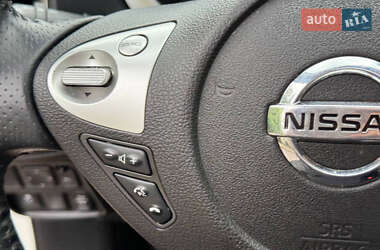 Внедорожник / Кроссовер Nissan Juke 2013 в 