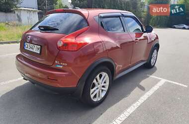 Позашляховик / Кросовер Nissan Juke 2013 в 