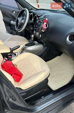 Позашляховик / Кросовер Nissan Juke 2012 в 
