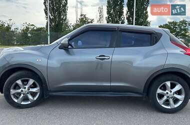 Позашляховик / Кросовер Nissan Juke 2012 в 