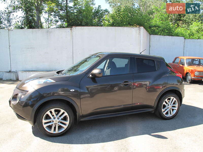 Внедорожник / Кроссовер Nissan Juke 2011 в Киеве