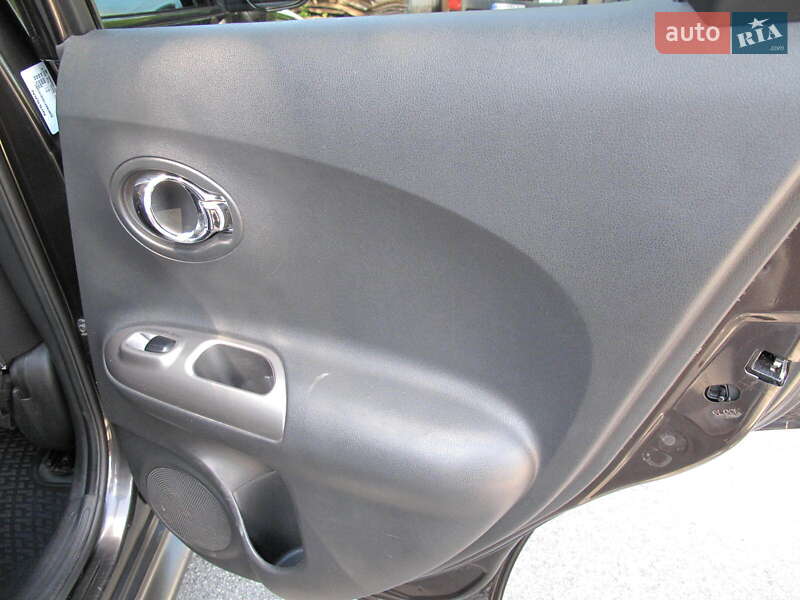 Внедорожник / Кроссовер Nissan Juke 2011 в Киеве