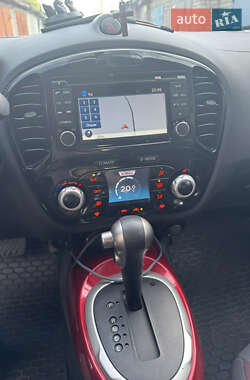 Позашляховик / Кросовер Nissan Juke 2013 в 