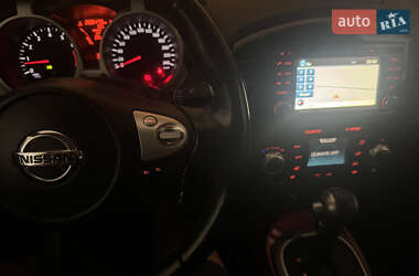Позашляховик / Кросовер Nissan Juke 2013 в 