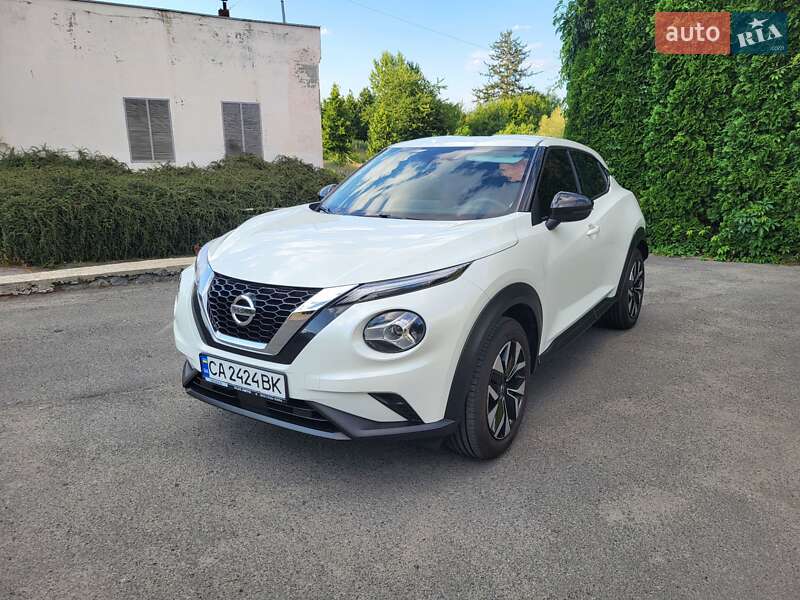 Внедорожник / Кроссовер Nissan Juke 2021 в 