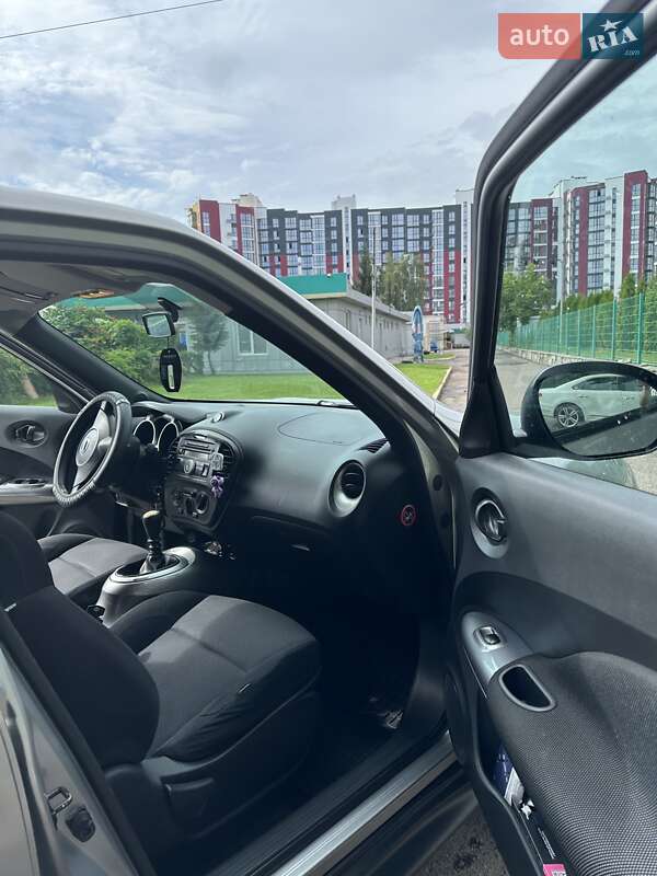 Внедорожник / Кроссовер Nissan Juke 2011 в Луцке