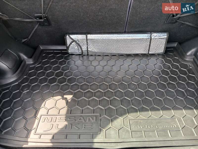 Внедорожник / Кроссовер Nissan Juke 2011 в Киеве