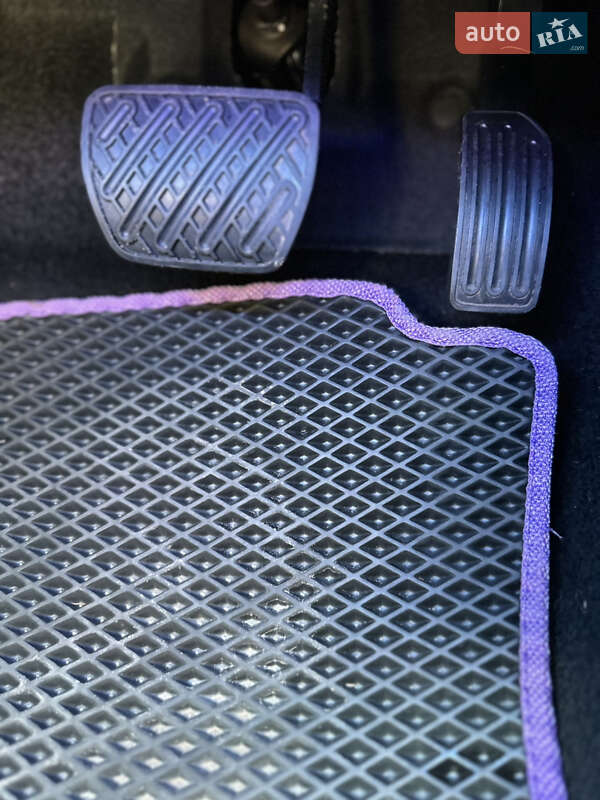 Внедорожник / Кроссовер Nissan Juke 2014 в Харькове фото 7 Внедорожник / Кроссовер Nissan Juke 2014 в Харькове